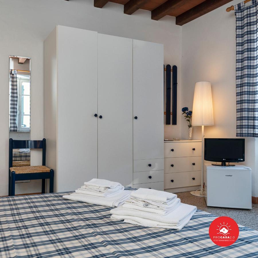 Hostal Fattoria Battilana Marina Di Carrara Exterior foto